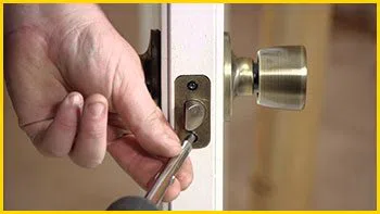 Metro Locksmith Services Oak Park, IL 708-297-9140 - 14-install-new-lock