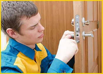 Metro Locksmith Services Oak Park, IL 708-297-9140 - 16-emergency-unlock