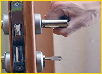 Metro Locksmith Services Oak Park, IL 708-297-9140 - 7-lock-installation